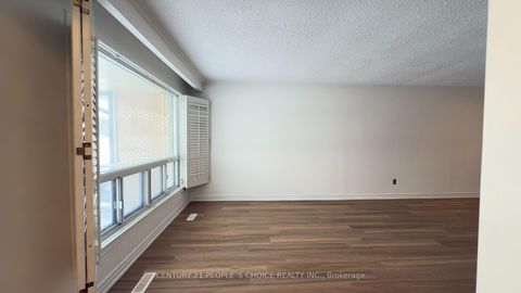 Photo 34 at 108 Kozlov Street, Sunnidale, Barrie