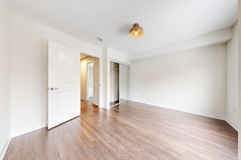 Photo 17 at 9 Thomas Mulholland Drive, CFB, Toronto