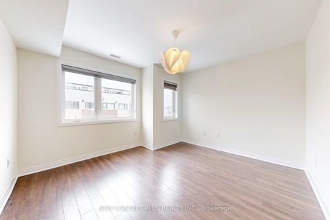 Photo 25 at 9 Thomas Mulholland Drive, CFB, Toronto