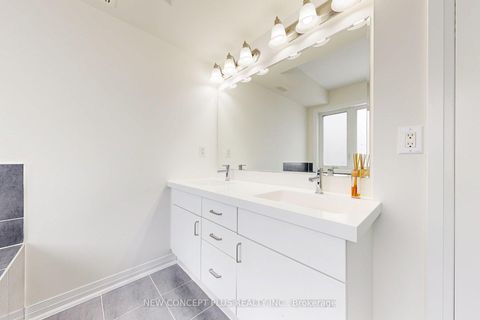 Photo 28 at 9 Thomas Mulholland Drive, CFB, Toronto