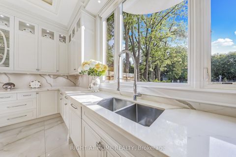 Photo 25 at 10 Yongeview Avenue, South Richvale, Richmond Hill