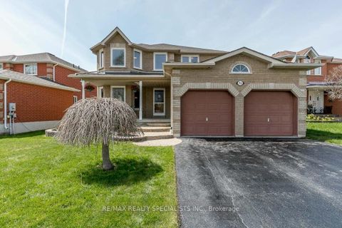 Photo 2 at 88 Loon Avenue, Painswick South, Barrie