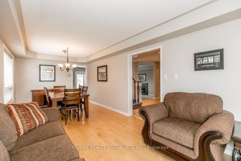 Photo 7 at 88 Loon Avenue, Painswick South, Barrie