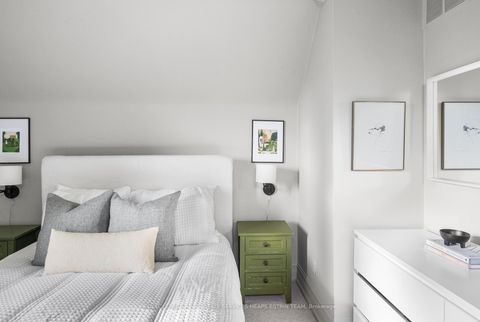 Photo 23 at 519 Durie Street, Bloor West Village, Toronto