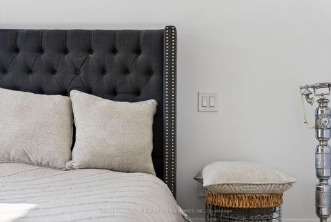 Photo 20 at 118 Laurentide Drive, Donalda, Toronto