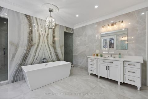 Photo 22 at 118 Laurentide Drive, Donalda, Toronto