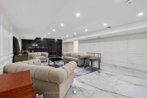 Photo 32 at 118 Laurentide Drive, Donalda, Toronto