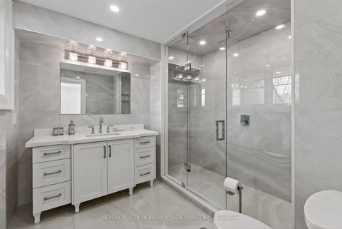 Photo 36 at 118 Laurentide Drive, Donalda, Toronto