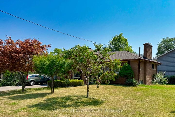 Photo 2 at 3028 Eva Drive, Roseland, Burlington