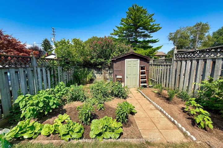 Photo 32 at 3028 Eva Drive, Roseland, Burlington