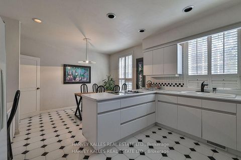 Photo 11 at 38 Fifeshire Road, Windfields, Toronto