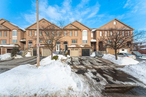 Photo 3 at 138 Parktree Drive, Maple, Vaughan