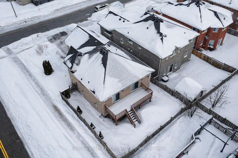 Photo 3 at 239 Country Lane, Painswick South, Barrie