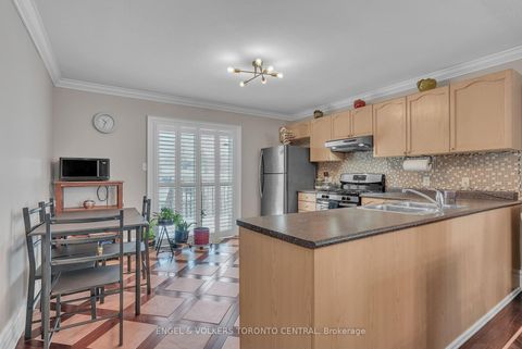 Photo 12 at 239 Country Lane, Painswick South, Barrie