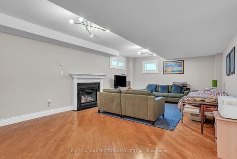 Photo 27 at 239 Country Lane, Painswick South, Barrie