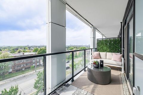 Photo 14 at 524 - 50 George Butchart Drive, CFB, Toronto