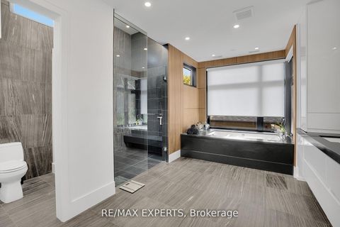 Photo 18 at 7 Woodvalley Drive, Humber Valley, Toronto