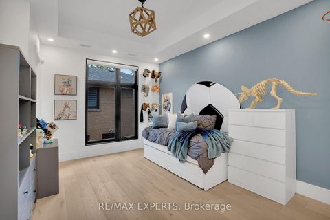 Photo 25 at 7 Woodvalley Drive, Humber Valley, Toronto