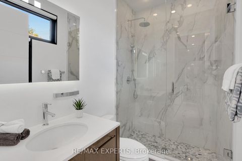 Photo 26 at 7 Woodvalley Drive, Humber Valley, Toronto