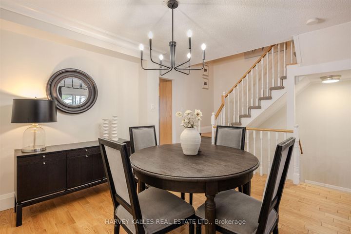 Photo 5 at 50 - 1060 Walden Circle, Clarkson, Mississauga