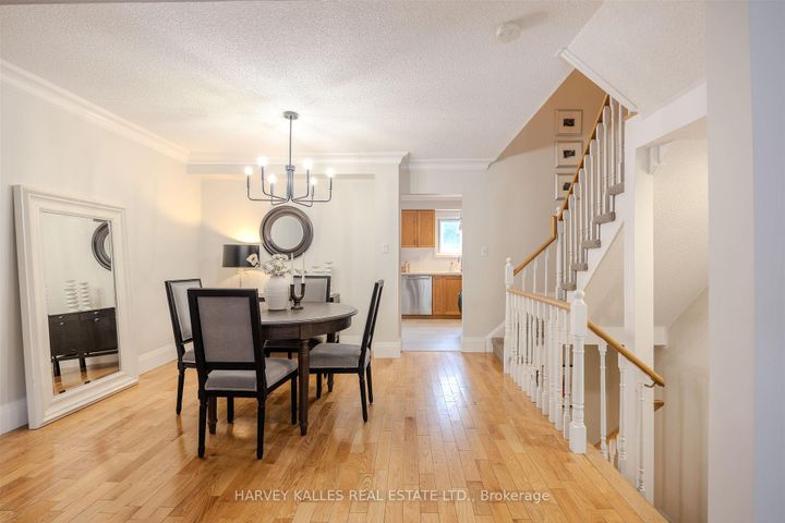 Photo 6 at 50 - 1060 Walden Circle, Clarkson, Mississauga