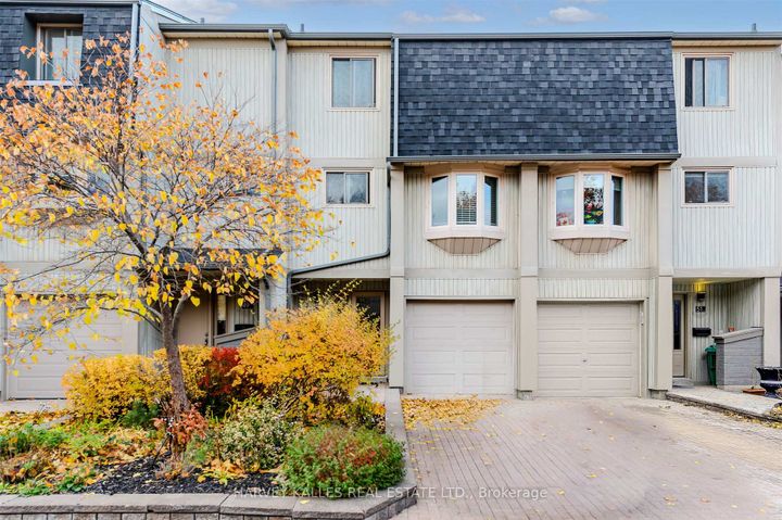 Photo 39 at 50 - 1060 Walden Circle, Clarkson, Mississauga