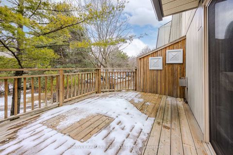 Photo 12 at 50 - 1060 Walden Circle, Clarkson, Mississauga