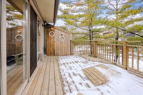 Photo 13 at 50 - 1060 Walden Circle, Clarkson, Mississauga