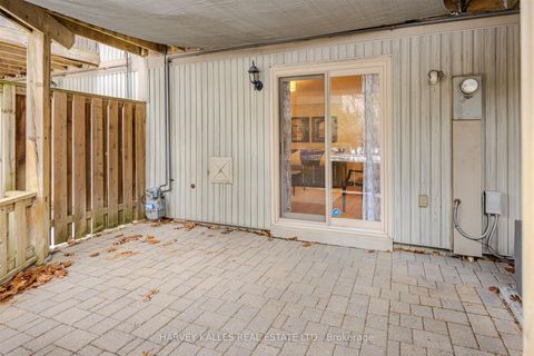 Photo 34 at 50 - 1060 Walden Circle, Clarkson, Mississauga