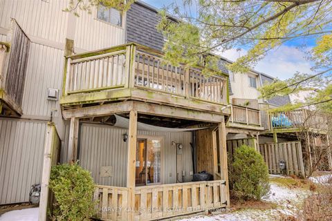 Photo 35 at 50 - 1060 Walden Circle, Clarkson, Mississauga