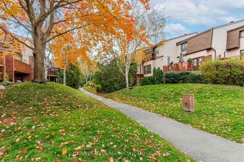 Photo 47 at 50 - 1060 Walden Circle, Clarkson, Mississauga