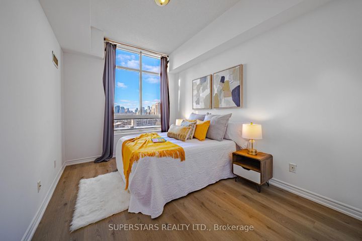 Photo 9 at 713 - 18 Kenaston Gardens, Bayview Village, Toronto