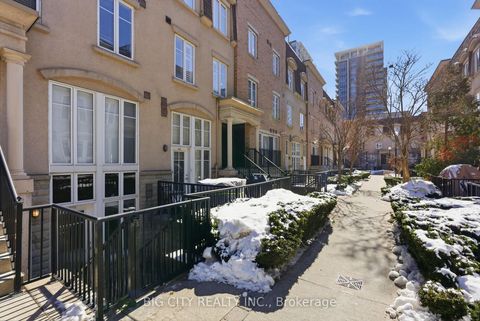 Photo 2 at 640 - 38 Western Battery Road, Niagara, Toronto