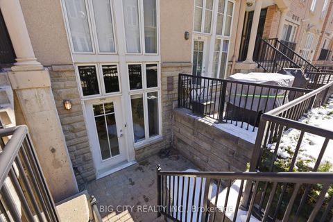 Photo 6 at 640 - 38 Western Battery Road, Niagara, Toronto