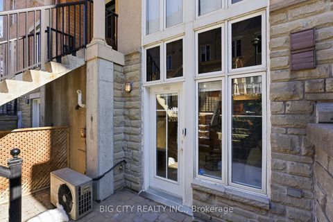 Photo 7 at 640 - 38 Western Battery Road, Niagara, Toronto