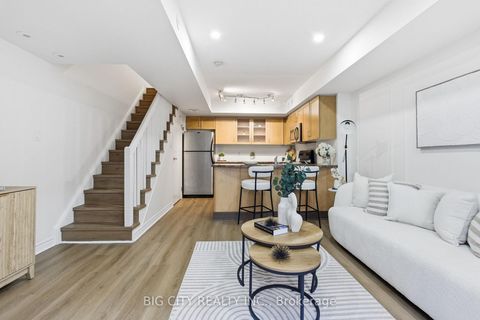 Photo 10 at 640 - 38 Western Battery Road, Niagara, Toronto