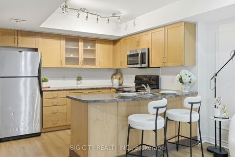 Photo 15 at 640 - 38 Western Battery Road, Niagara, Toronto