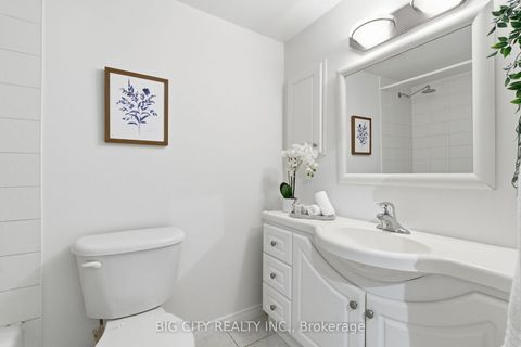 Photo 27 at 640 - 38 Western Battery Road, Niagara, Toronto