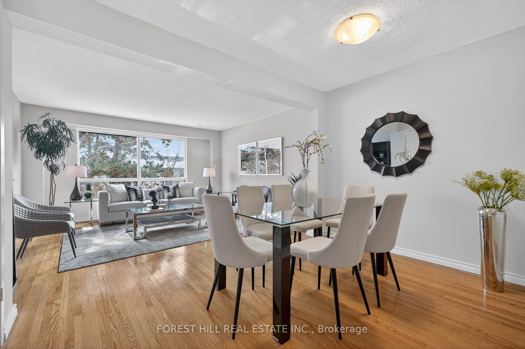 4 Yetta Shepway, Don Valley Village, Toronto 