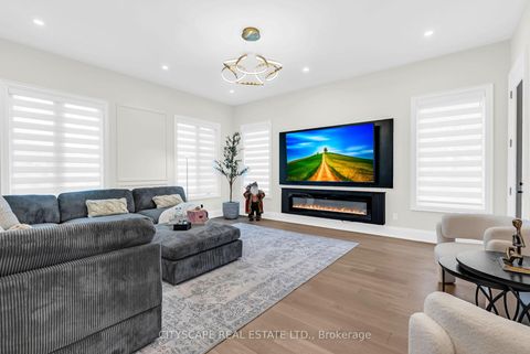 Photo 14 at 140 Hillmount Avenue, Lawrence, Toronto