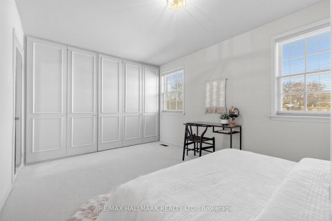 Photo 21 at 35 Elliotwood Court, Windfields, Toronto