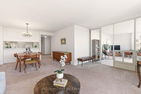 Photo 3 at 1102 - 5 Kenneth Avenue, Willowdale East, Toronto