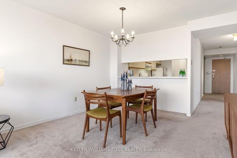 Photo 7 at 1102 - 5 Kenneth Avenue, Willowdale East, Toronto