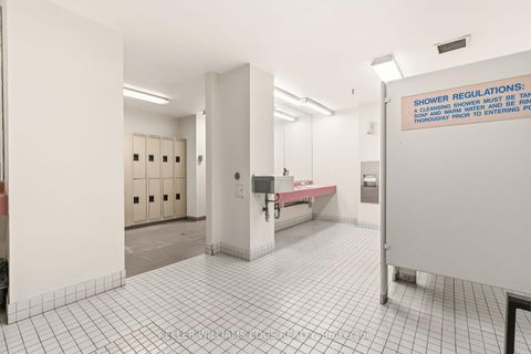 Photo 31 at 1102 - 5 Kenneth Avenue, Willowdale East, Toronto