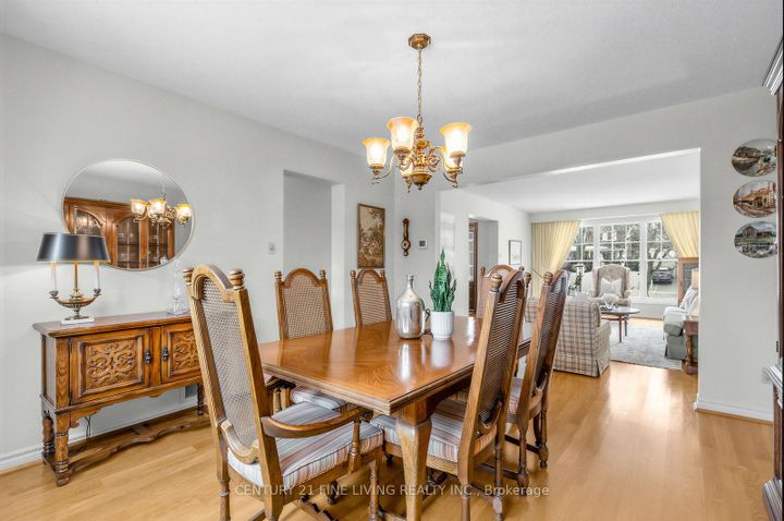 Photo 13 at 1062 Saginaw Crescent, Lorne Park, Mississauga