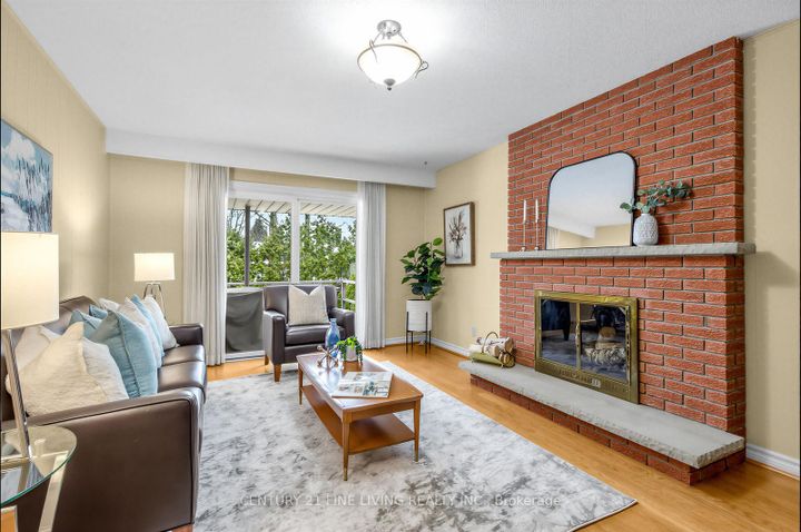 Photo 14 at 1062 Saginaw Crescent, Lorne Park, Mississauga