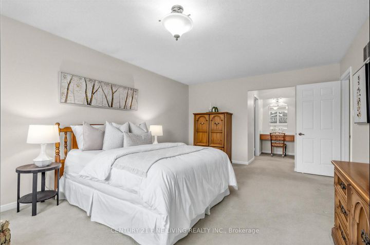 Photo 20 at 1062 Saginaw Crescent, Lorne Park, Mississauga