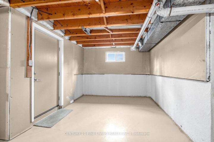 Photo 38 at 1062 Saginaw Crescent, Lorne Park, Mississauga