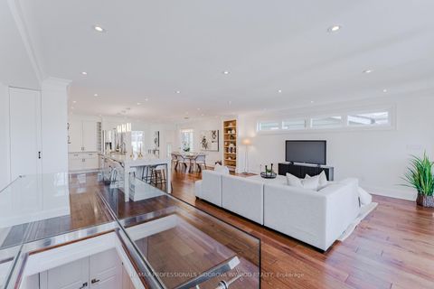 Photo 13 at 57 Lavinia Avenue, Swansea, Toronto