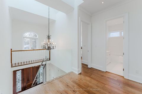 Photo 14 at 57 Lavinia Avenue, Swansea, Toronto